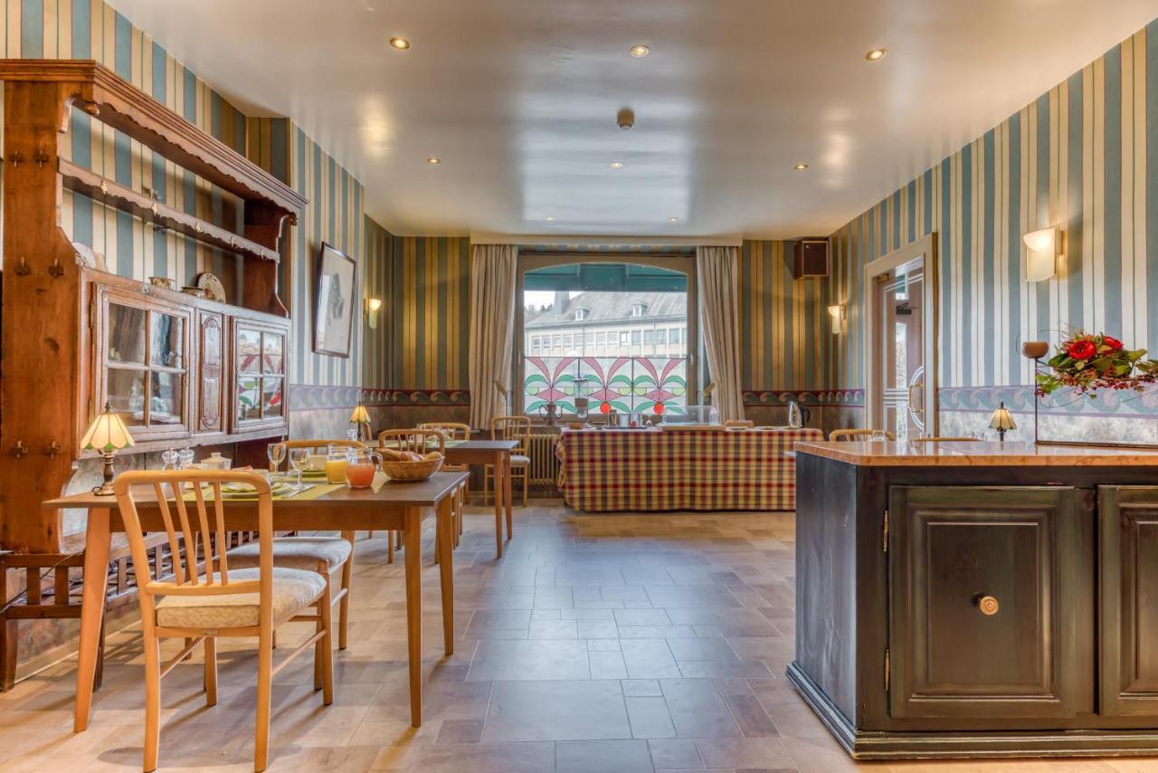 Hotel Le Cor De Chasse 圣于贝尔 外观 照片