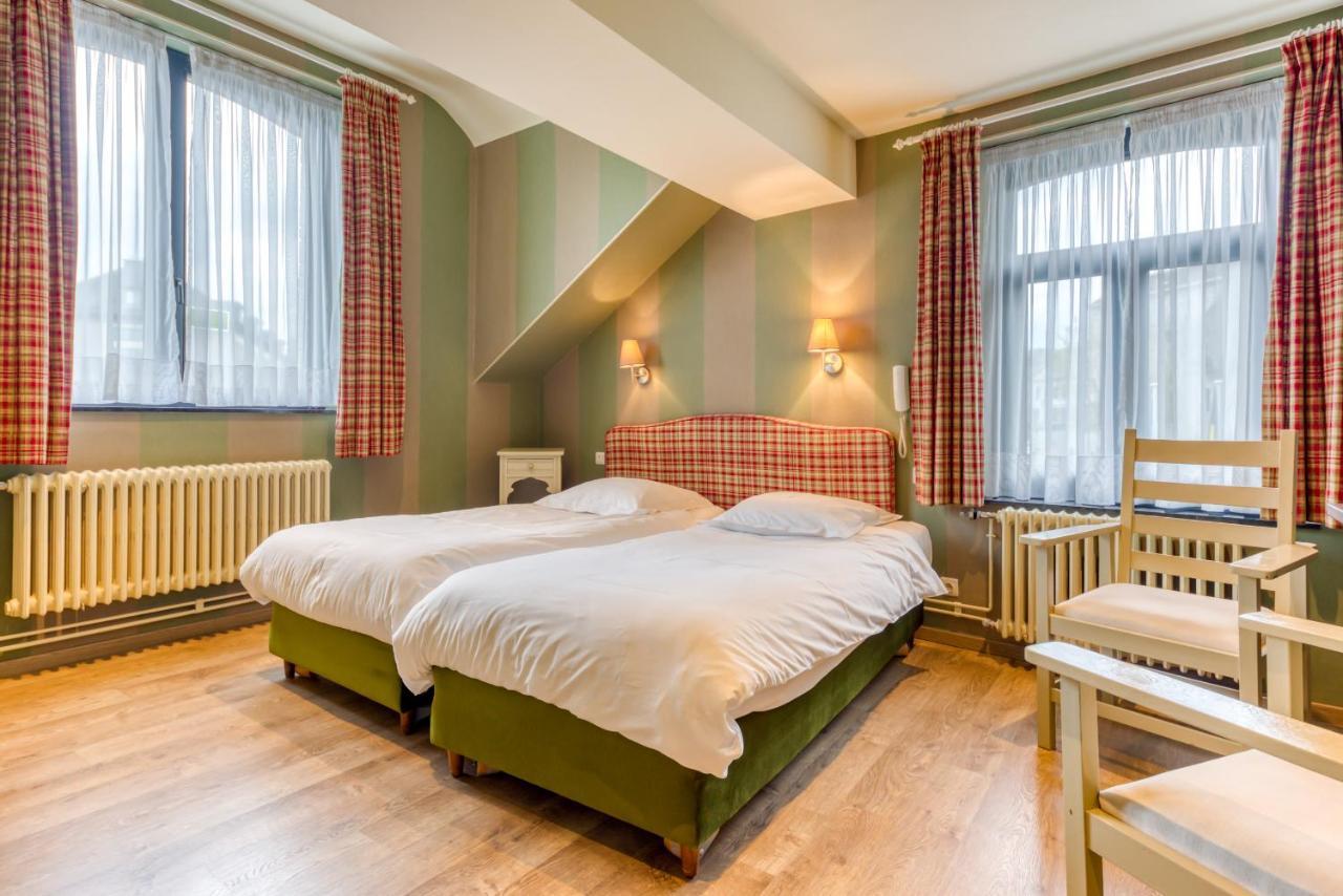 Hotel Le Cor De Chasse 圣于贝尔 外观 照片