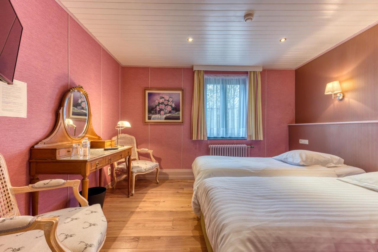 Hotel Le Cor De Chasse 圣于贝尔 外观 照片