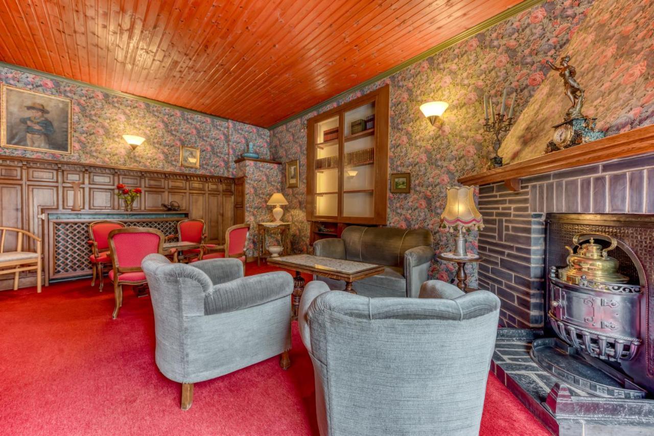Hotel Le Cor De Chasse 圣于贝尔 外观 照片